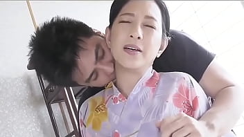 First-time anal experience for an Asian MILF in unfiltered video