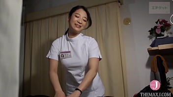 Asian beauty receives a standing blowjob and cumshot